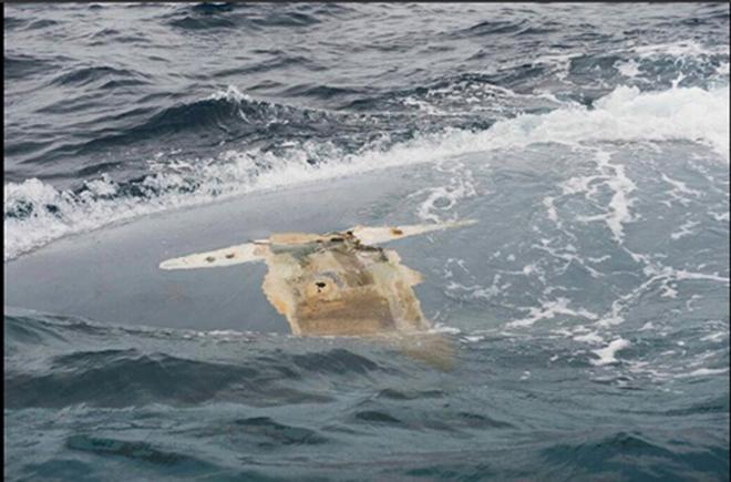 Cheeki Rafiki - keel missing © US Navy